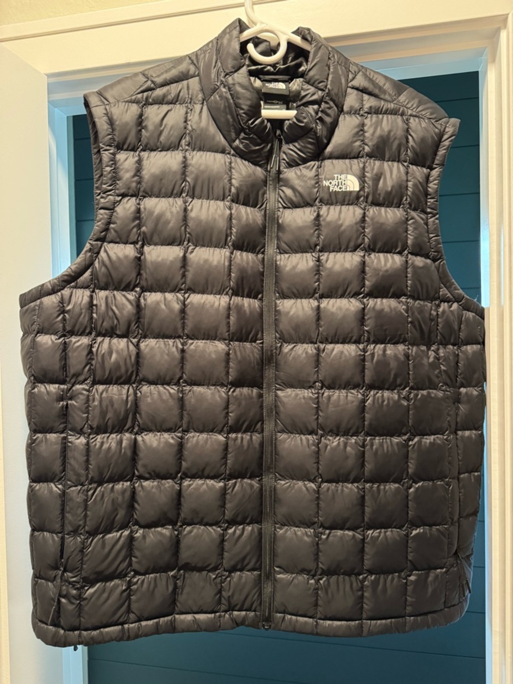 The North Face Black Quilted Men's Insulated Vest
